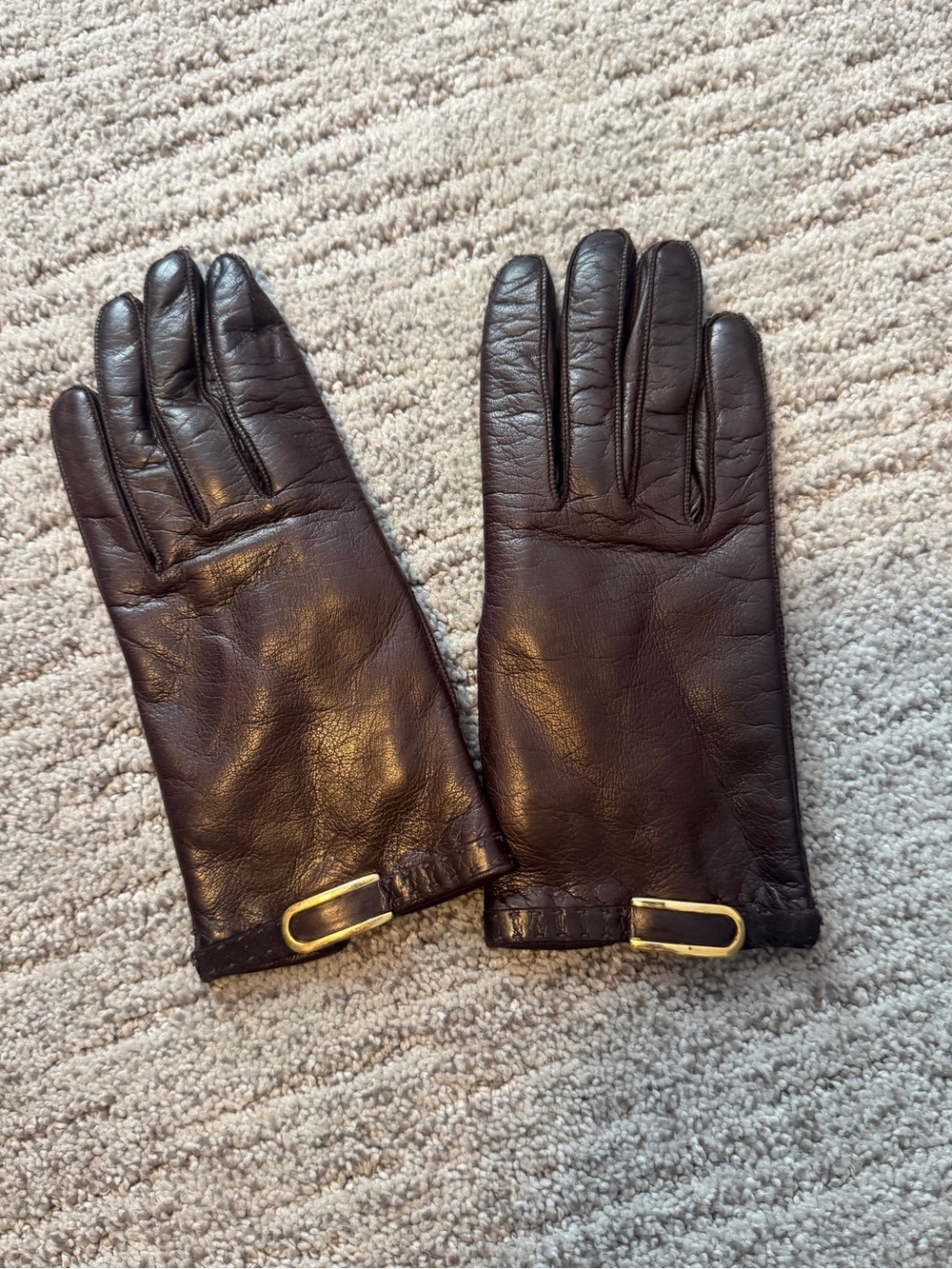 Women's Vintage Dark Brown Leather Gloves with Lining and Gold Buckle Details XS